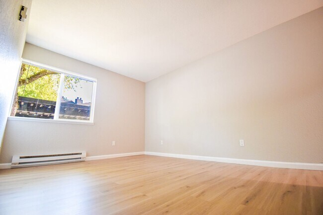 Building Photo - 9515 SW 146th Terrace