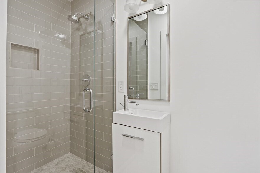 Building Photo - 55 E Springfield St