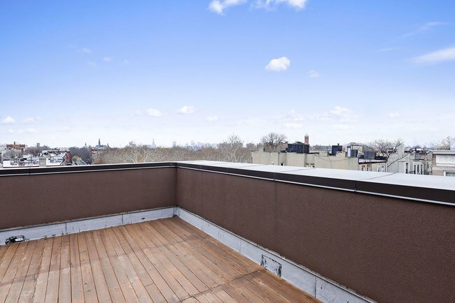 Building Photo - 202 Macon St