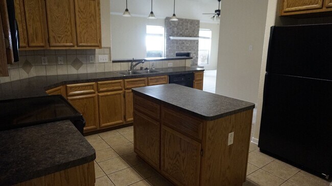 Building Photo - 5404 Hunters Ridge Trail