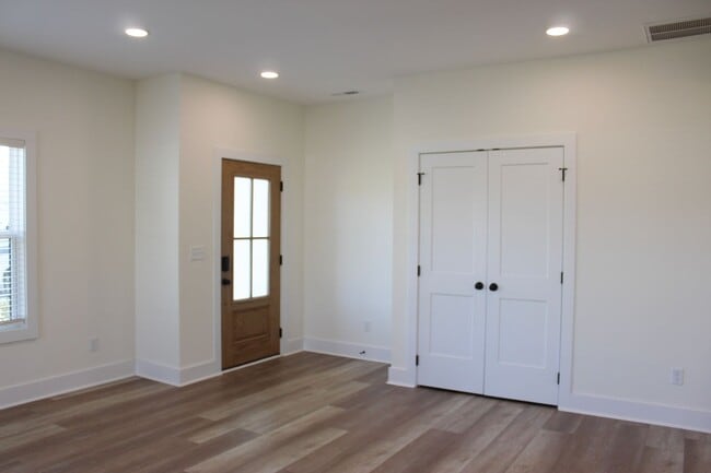 Building Photo - Brand New 3 Bedroom Home with Maintenance Free Living