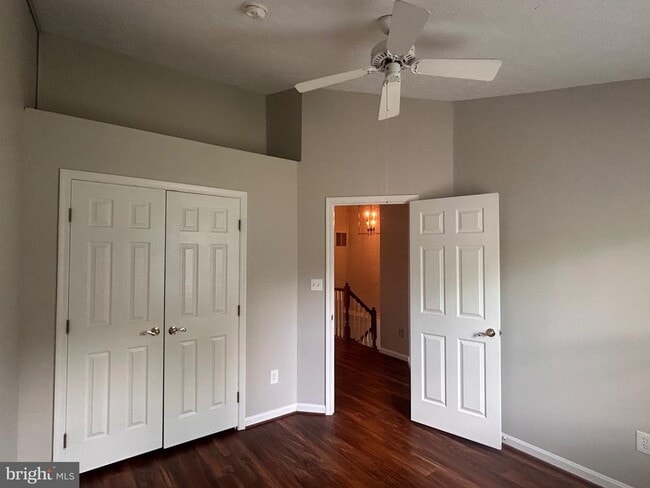 Building Photo - 1635 Elkwood Ct