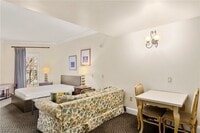 Building Photo - 30 Strada Di Villaggio