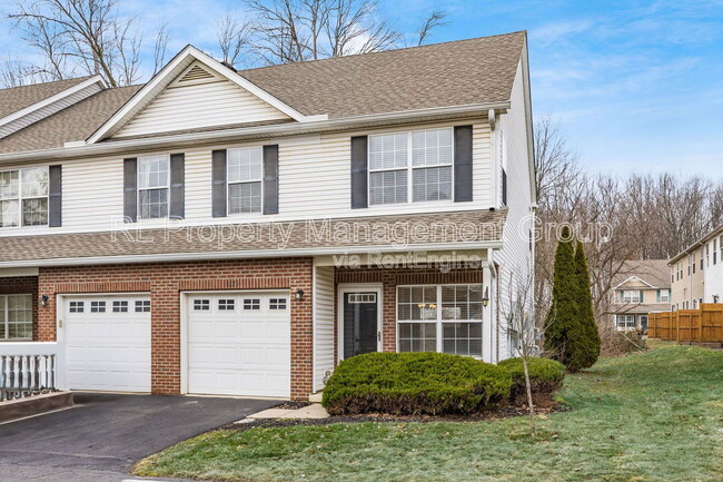 Building Photo - 1273 Grove Dr