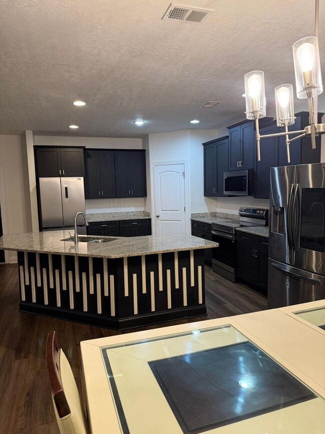Building Photo - Welcome to your new home!