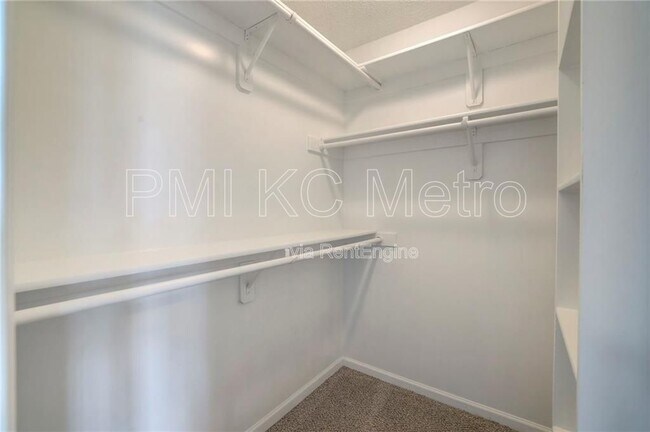Building Photo - 8921 Inkster St