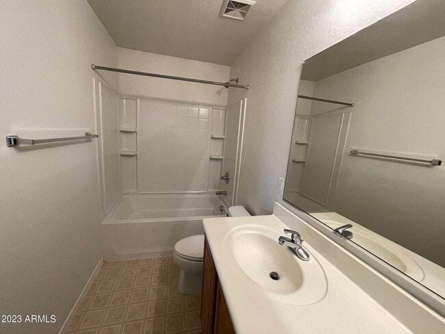 Building Photo - 18235 N Alicia Ct