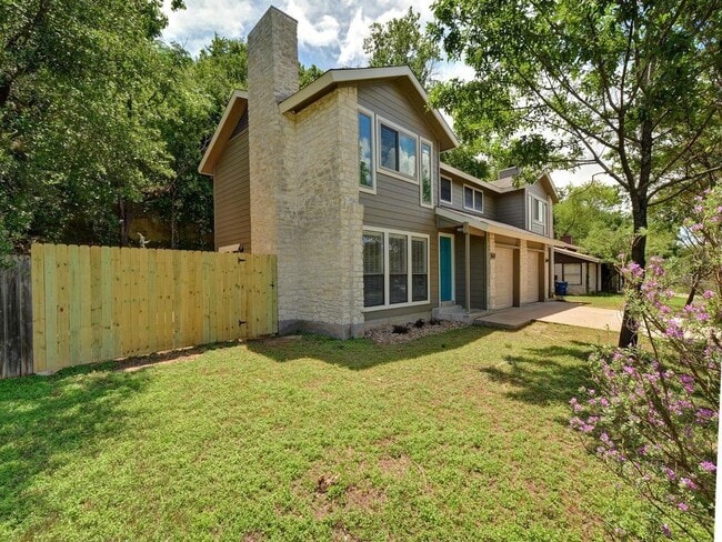 Building Photo - 6521 Hart Ln