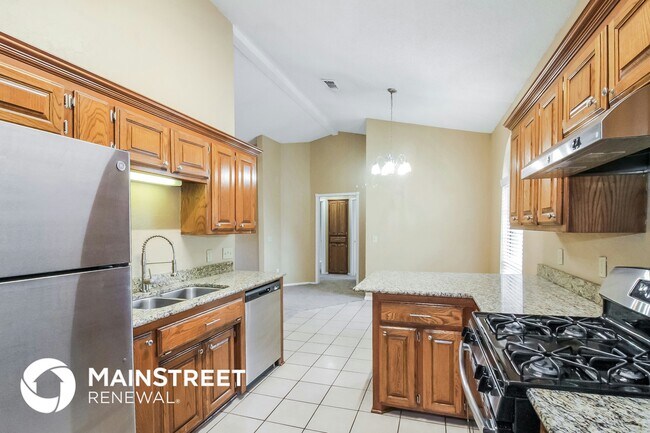 Building Photo - 417 Cypress Dr