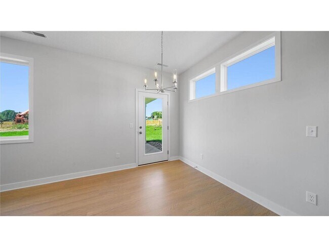 Building Photo - 123 Gambel St
