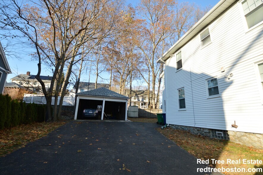 Building Photo - 87 Athelstane Rd