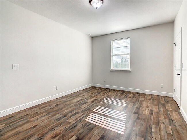 Building Photo - 8917 Blue Mesa Dr