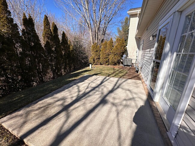 Private patio - 2231 Whitney Ct