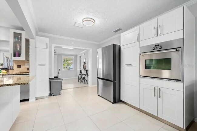 Building Photo - 2532 Constitution Blvd