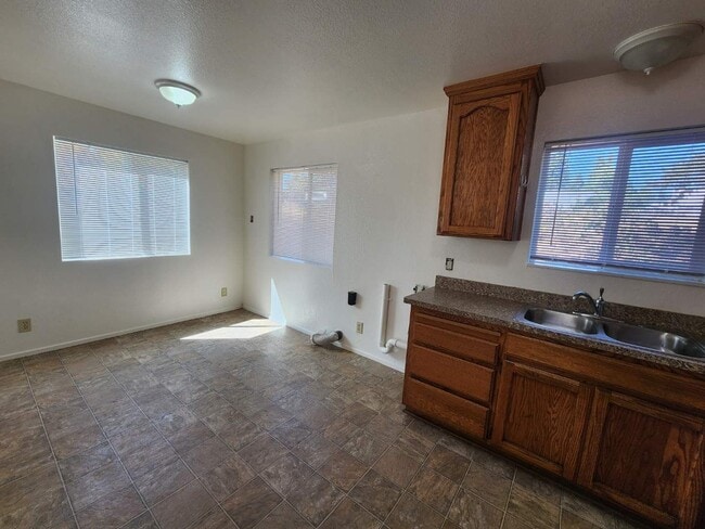 Building Photo - 6785 Indian Dr