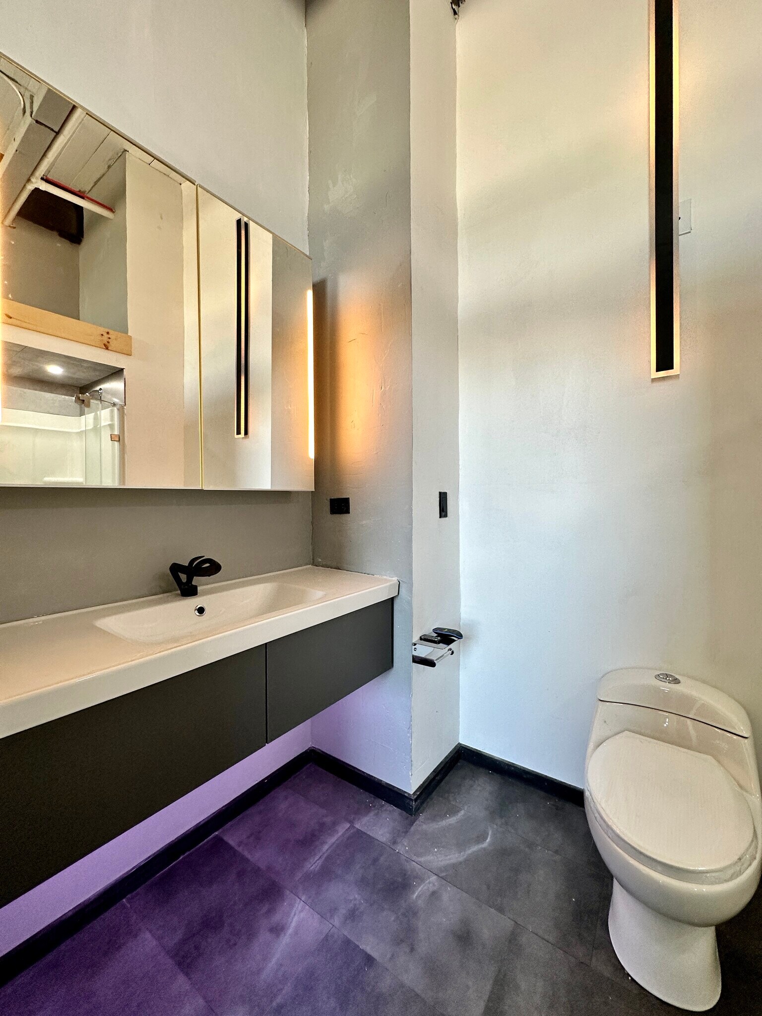 Building Photo - 109 Summer St