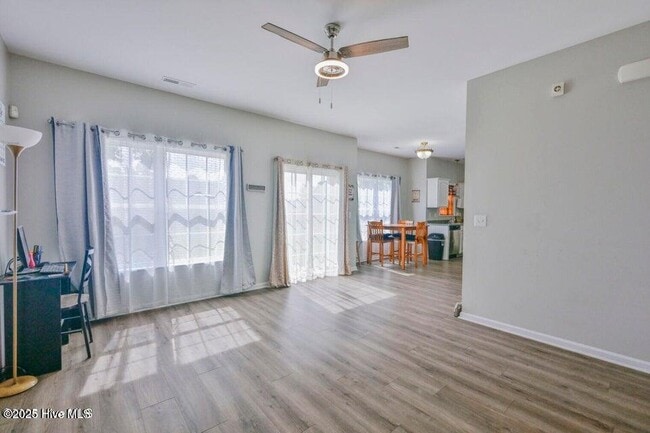 Building Photo - 108 Maidstone Dr