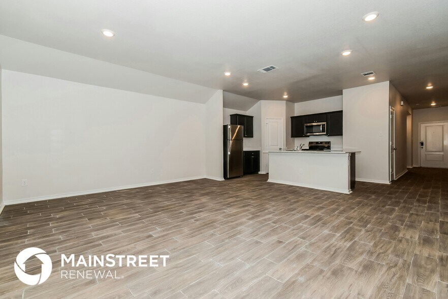 Building Photo - 3312 Buttonbush Dr