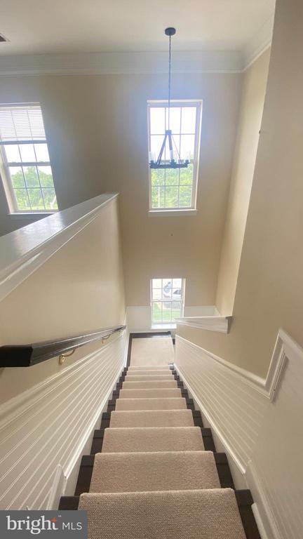 Building Photo - 580 Orchard Ridge Dr