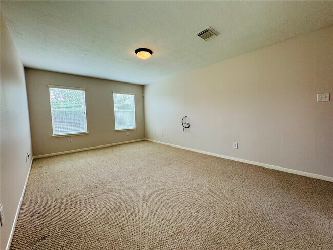 Building Photo - 8003 Beech Park Ln