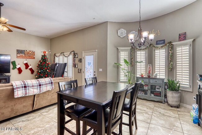 Building Photo - 13102 Cozy Cove Ave