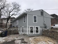 Building Photo - 1734 W 19th Ter