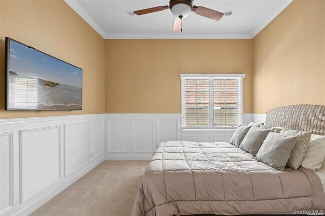 Building Photo - 434 E Broadway