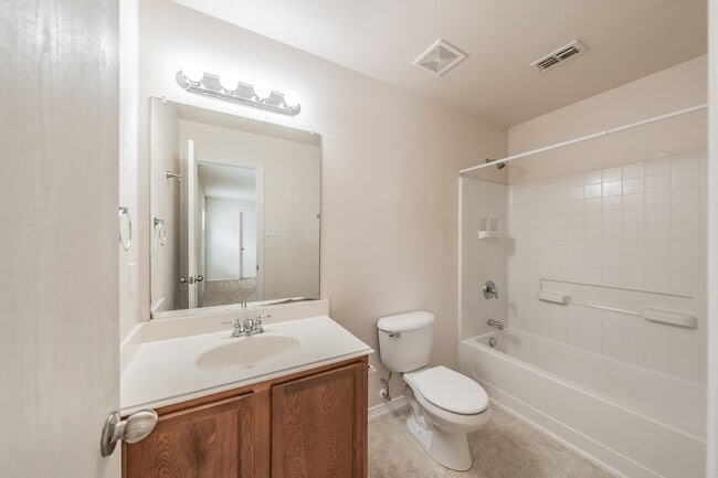 Building Photo - 8864 Valley River Dr