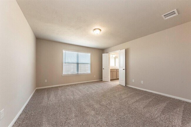 Building Photo - 8220 Tourmaline Wy