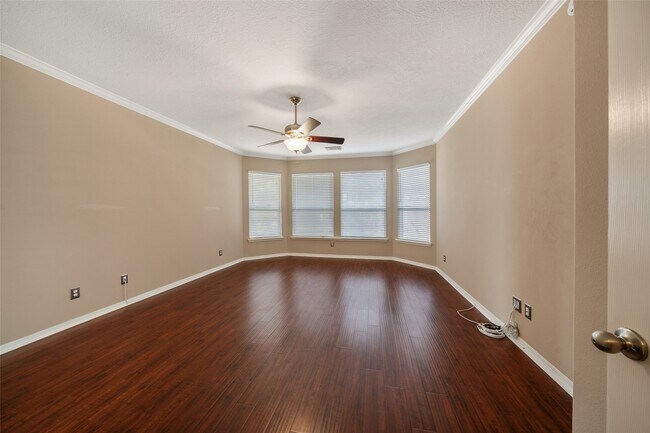 Building Photo - 8406 Oak Villa Ct