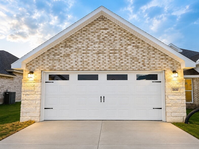 Building Photo - 2631 Elstar Ct