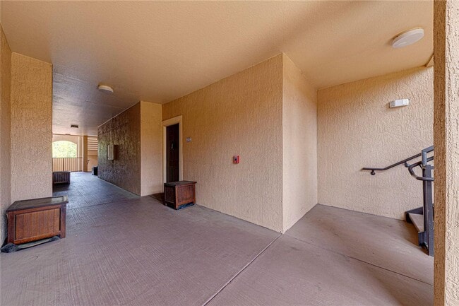 Building Photo - For Rent!!