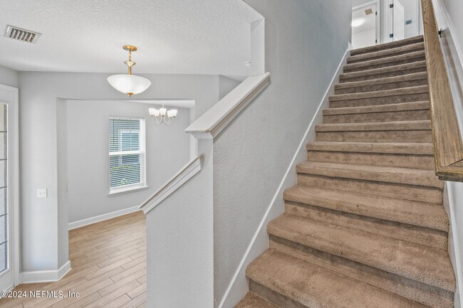 Building Photo - 213 Foxcross Ave