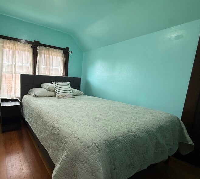 Upstairs Bedroom - 407 S. 6th Street