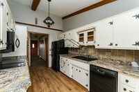 Building Photo - 3504 Ogden Ct NE