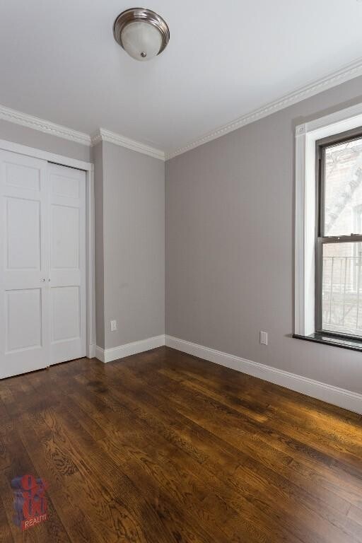 Building Photo - 314 E 106th St