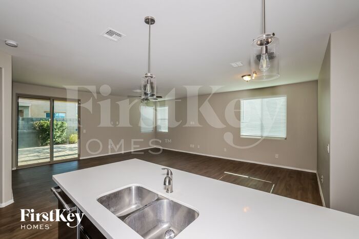 Building Photo - 12212 W Rowel Rd