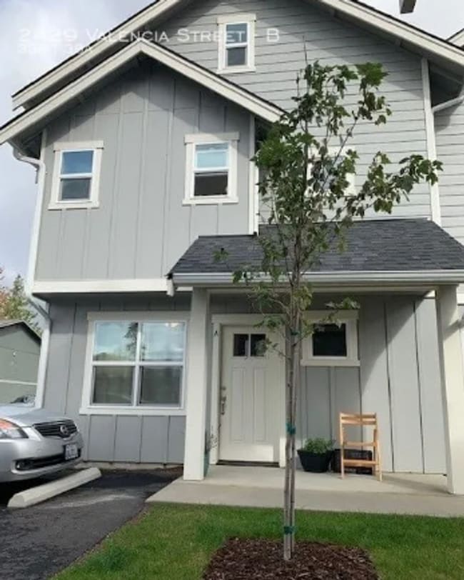 Building Photo - 2429 Valencia St