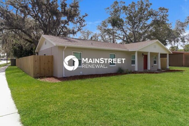 Primary Photo - 4 Bedroom Pet-Friendly Home in TAMPA, FL w...