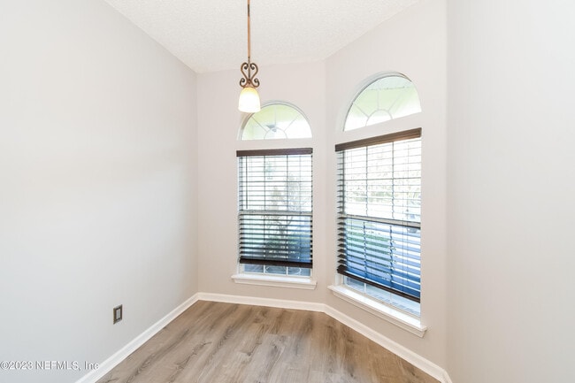 Building Photo - 95142 Twin Oaks Ln