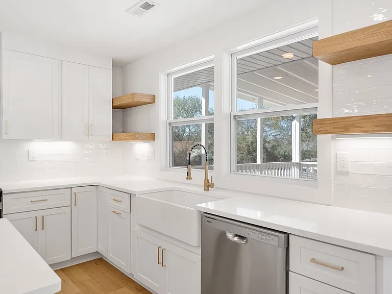 Building Photo - 205 Gatone Dr