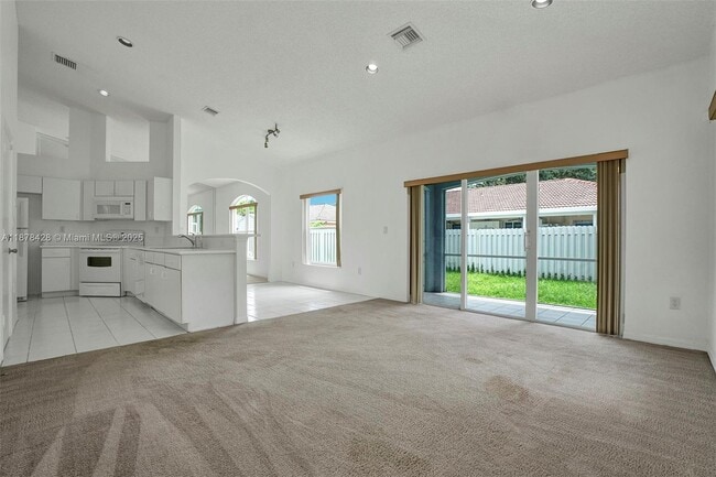 Building Photo - 10660 SW 20th Ct