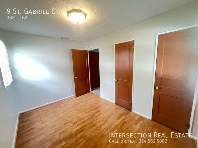 Building Photo - 9 St Gabriel Ct
