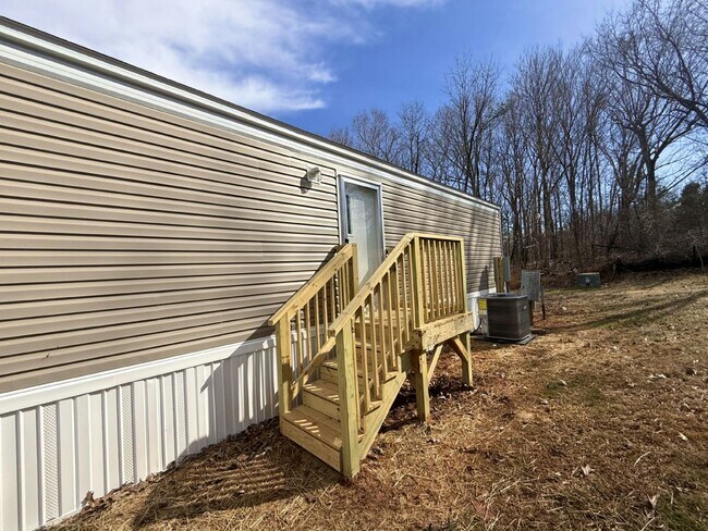 Building Photo - 751 Kernodle Ln