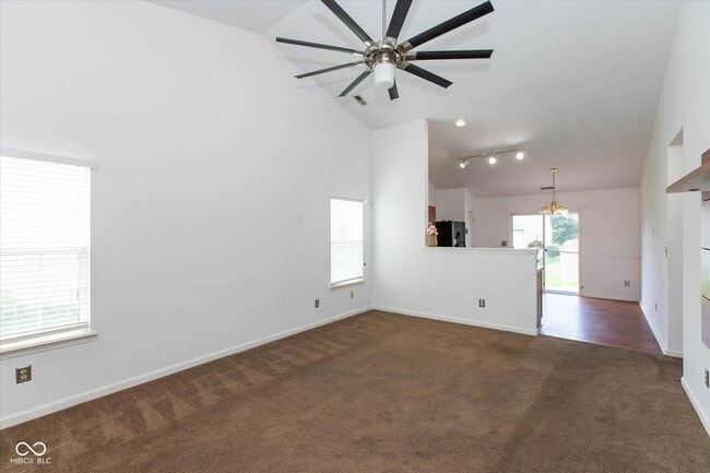 Building Photo - 7136 Pluto Dr