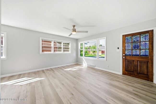 Building Photo - 3021 Wedgewood Wy