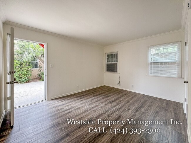 Building Photo - 3614 Veteran Ave