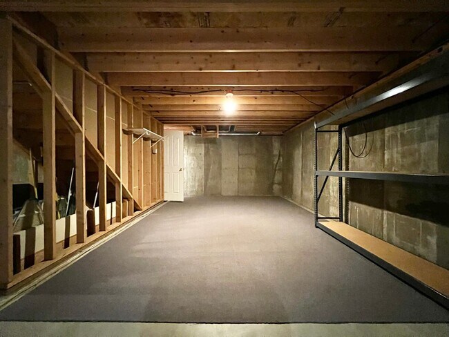 Building Photo - Charming 2-Bedroom Townhome in SW Fort Collins