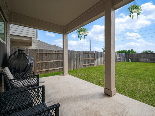 Building Photo - 452 Long Beach Bay Dr