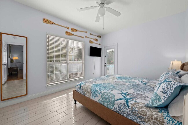 Building Photo - 4431 Luke Ave